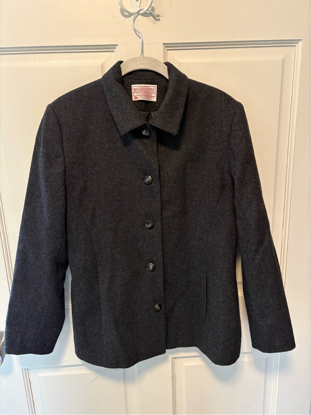 Pendleton Dark Gray 100% Wool Coat Button Front collar lined jacket 6 6p petite